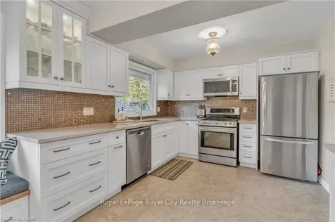 7 Ervin Crescent Guelph ON N1G 3K6