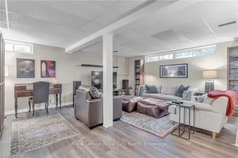 7 Ervin Crescent Guelph ON N1G 3K6