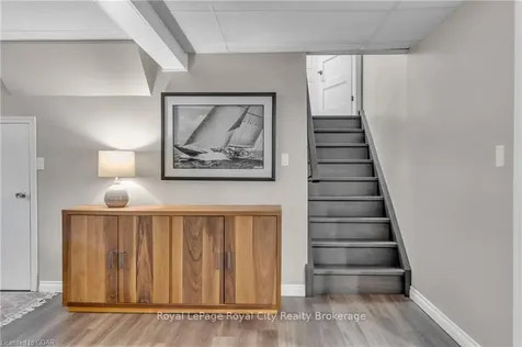 7 Ervin Crescent Guelph ON N1G 3K6