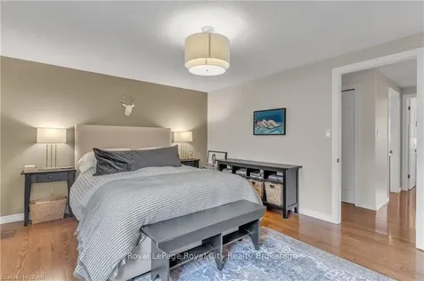 7 Ervin Crescent Guelph ON N1G 3K6