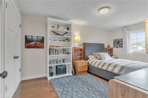 7 Ervin Crescent Guelph ON N1G 3K6