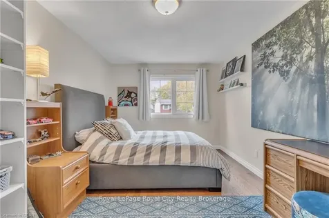 7 Ervin Crescent Guelph ON N1G 3K6