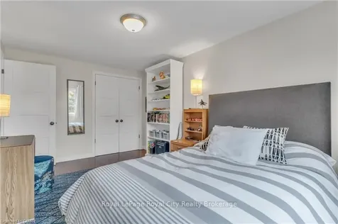 7 Ervin Crescent Guelph ON N1G 3K6