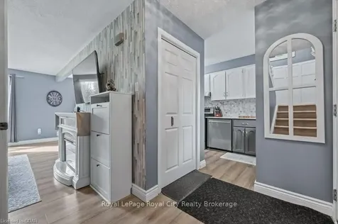 571 Edinburgh Road S Guelph ON N1G 4E7