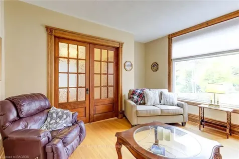 38 Market Street Arran-elderslie ON N0H 2N0