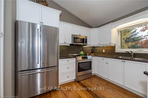 20 Fairway Avenue Meaford ON N4L 1L7