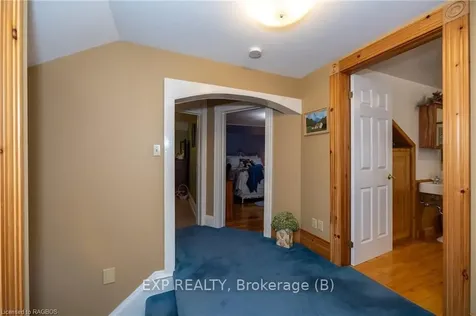 322 West Street Georgian Bluffs ON N4K 5N7