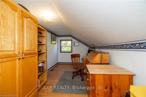 322 West Street Georgian Bluffs ON N4K 5N7