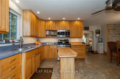 322 West Street Georgian Bluffs ON N4K 5N7