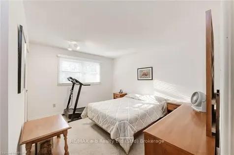 5 Northland Crescent Woodstock ON N4S 6T4