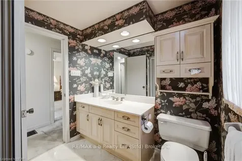 5 Northland Crescent Woodstock ON N4S 6T4
