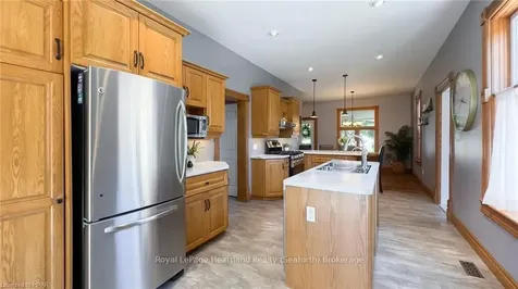 33 Goshen Street N Bluewater ON N0M 2T0