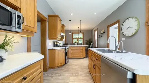 33 Goshen Street N Bluewater ON N0M 2T0