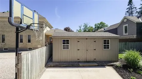 33 Goshen Street N Bluewater ON N0M 2T0