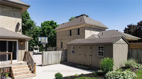 33 Goshen Street N Bluewater ON N0M 2T0