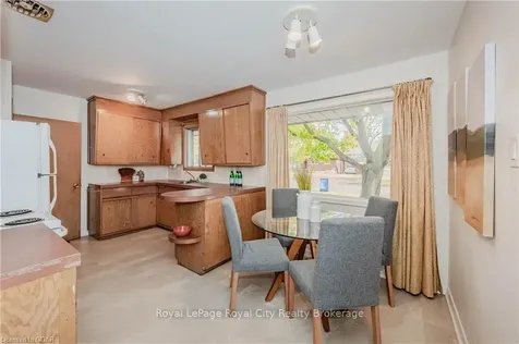10 Pine Drive Guelph ON N1E 3Y4