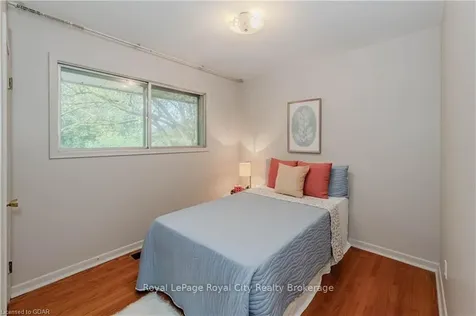 10 Pine Drive Guelph ON N1E 3Y4