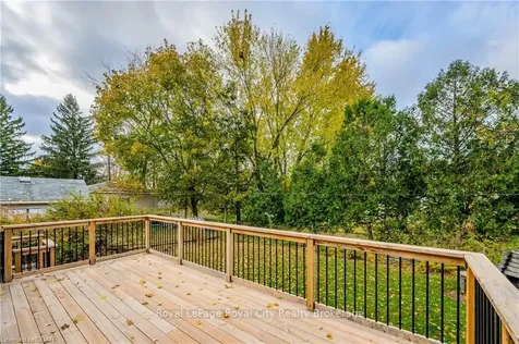 10 Pine Drive Guelph ON N1E 3Y4