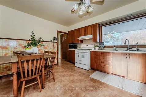 18 Elginfield Drive Guelph ON N1E 4E6