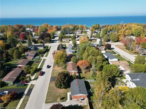 24 Maccaskill Road Kincardine ON N2Z 1J2