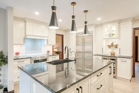 49 Elisabeth Street Blandford-blenheim ON N0J 1M0