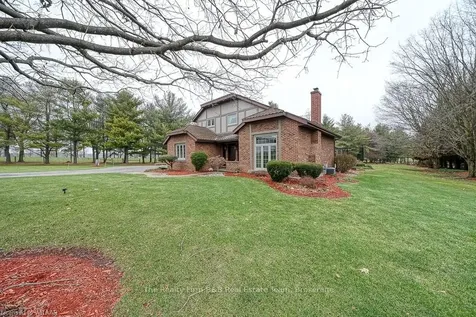 49 Elisabeth Street Blandford-blenheim ON N0J 1M0