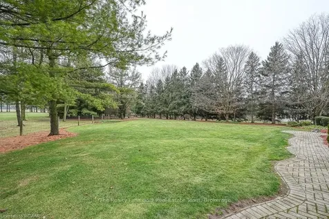 49 Elisabeth Street Blandford-blenheim ON N0J 1M0