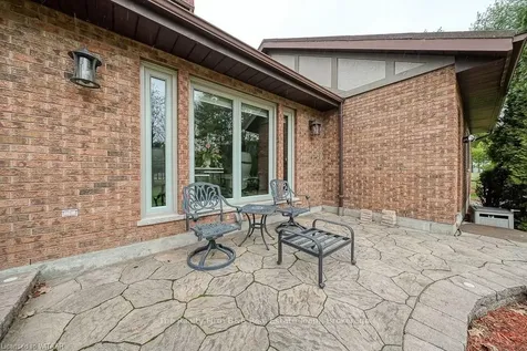 49 Elisabeth Street Blandford-blenheim ON N0J 1M0