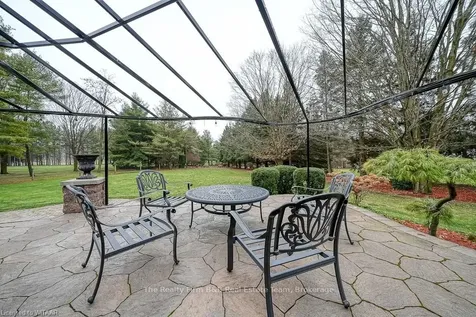 49 Elisabeth Street Blandford-blenheim ON N0J 1M0