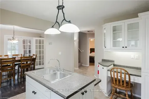 863 Mackendrick Drive Kincardine ON N2Z 1L7