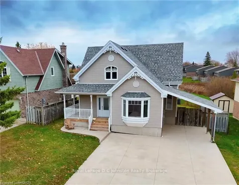 863 Mackendrick Drive Kincardine ON N2Z 1L7