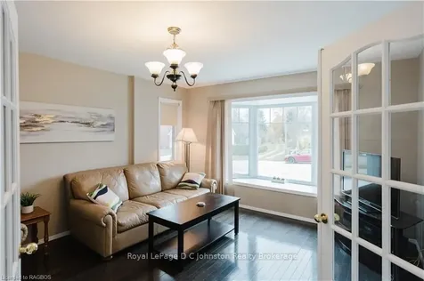 863 Mackendrick Drive Kincardine ON N2Z 1L7