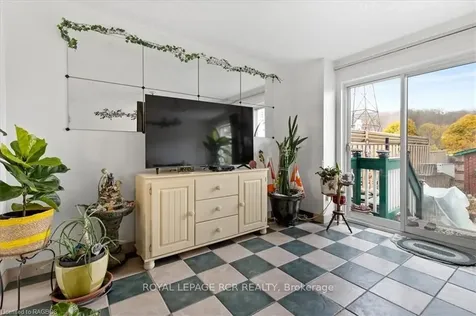 54 Poplar Drive Cambridge ON N3C 3X3