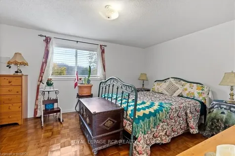 54 Poplar Drive Cambridge ON N3C 3X3