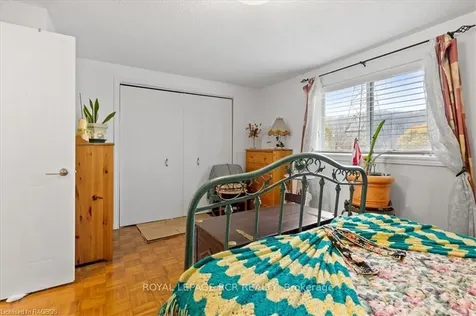 54 Poplar Drive Cambridge ON N3C 3X3