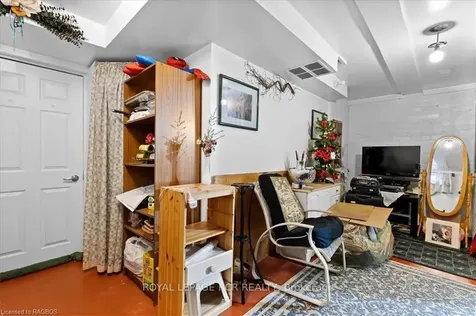 54 Poplar Drive Cambridge ON N3C 3X3