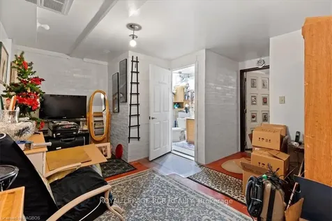 54 Poplar Drive Cambridge ON N3C 3X3