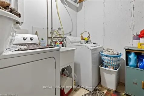 54 Poplar Drive Cambridge ON N3C 3X3