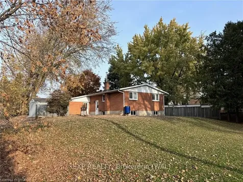 57 Mcgivern Street W Brockton ON N0G 2V0