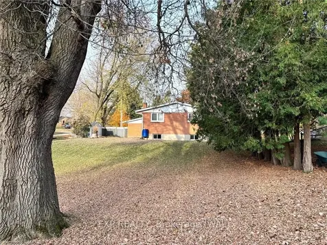 57 Mcgivern Street W Brockton ON N0G 2V0