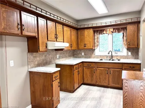 57 Mcgivern Street W Brockton ON N0G 2V0