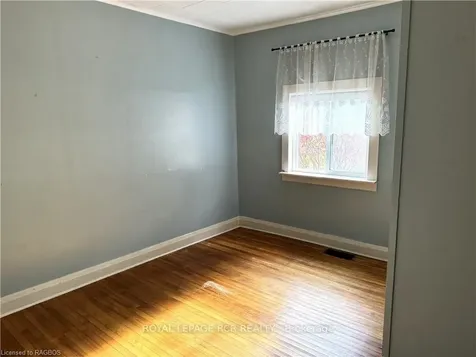 941 20th Street W Georgian Bluffs ON N4K 6V5