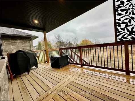 10 Devinwood Avenue Brockton ON N0G 2V0