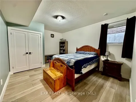 10 Devinwood Avenue Brockton ON N0G 2V0