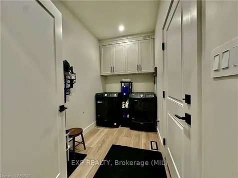 10 Devinwood Avenue Brockton ON N0G 2V0