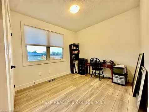 10 Devinwood Avenue Brockton ON N0G 2V0