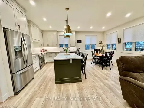 10 Devinwood Avenue Brockton ON N0G 2V0