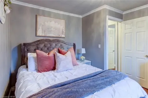 355 Edward Avenue N North Perth ON N4W 1T4