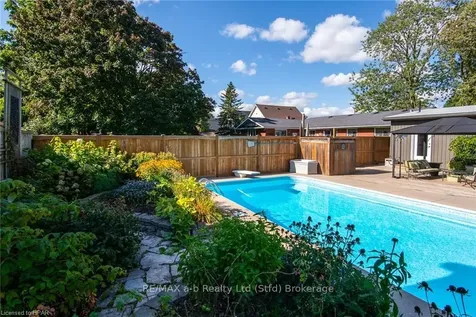 3 Elm Street Stratford ON N5A 1P6
