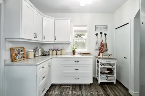 271 Denmark Street Meaford ON N4L 1C2